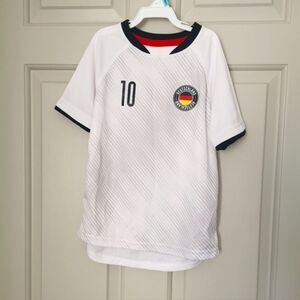 H&M soccer jersey size 4-6 years